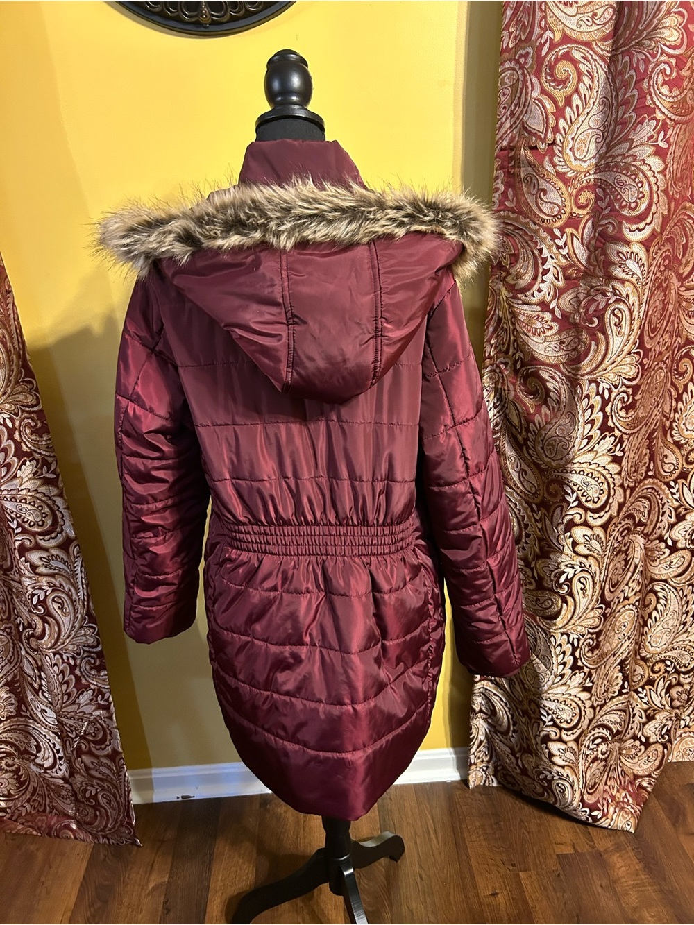 St. John’s Bay Quilted Wine-Red Puffer Coat with Faux-Fur Hood - Picture 3 of 5